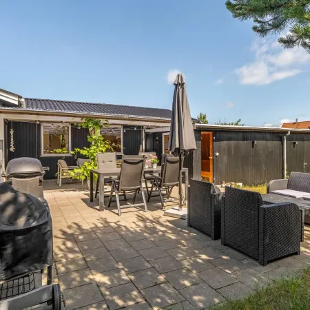 "Resi" - 400m from the Sea