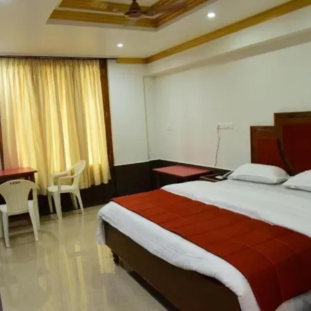 Hotel Chembiyan
