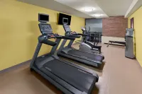 Heritage Inn Suites San Antonio Airpt, Trademark by Wyndham - Gym