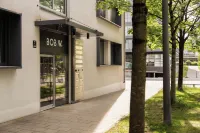 Bob W Munich City West - 2 звезды