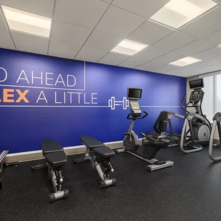 Holiday Inn Express & Suites INDIANAPOLIS DTN-CONV CTR AREA by IHG