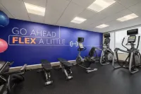 Holiday Inn Express & Suites INDIANAPOLIS DTN-CONV CTR AREA by IHG - Gym