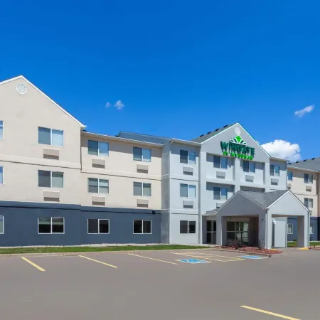 Wingate by Wyndham Oshkosh