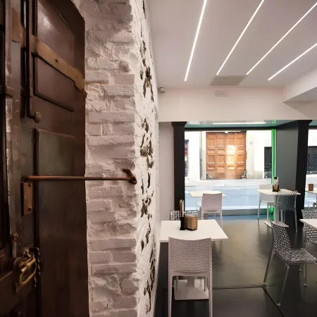 Adalesia Hotel & Coffee