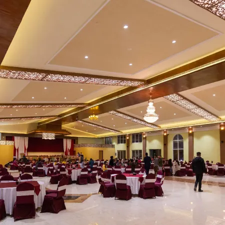 Chitwan Midtown Hotel