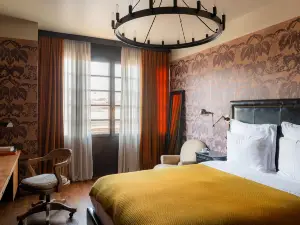 Rooms Hotel Tbilisi