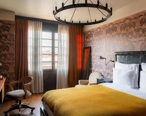 Rooms Hotel Tbilisi Отели рядом с достопримечательностью «Вера»