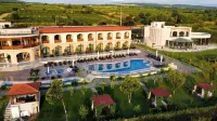 Panorama Kakheti Resort - Pools