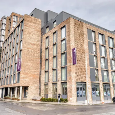 Premier Inn Dublin City Centre (The Liberties) โรงแรมใกล้นิทรรศการพระวรสารเคลส์