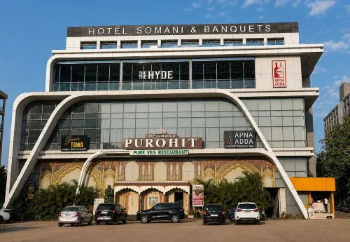 Hotel Somani Wakad - 2-Star
