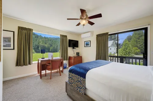 West Sonoma Inn & Spa - Kitchens