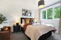 Modern 3BR Brompton Court Wi-fi By Stay With Us - Wifi