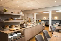 elaya hotel hannover city, Trademark Collection by Wyndham - sarapan
