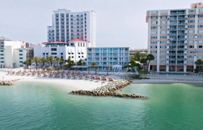 Dolphin Sands Clearwater Beach, Ascend Hotel Collection