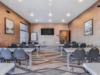 Cobblestone Hotel & Suites - Bay Minette - WiFi