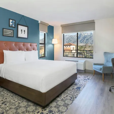 Four Points by Sheraton Ontario-Rancho Cucamonga