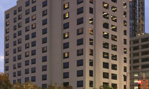 DoubleTree by Hilton Hotel & Suites Jersey City