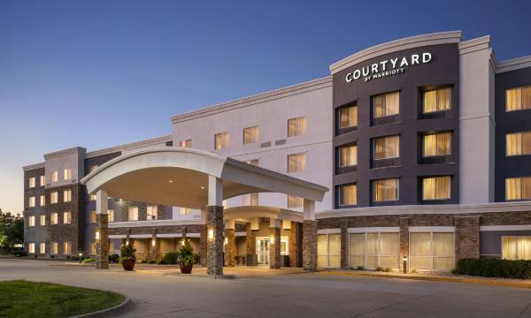 Courtyard des Moines Ankeny
