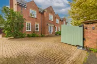 Port Hill House with Heated Outdoor Pool - 2-Star