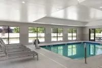 Hampton Inn & Suites by Hilton Cadillac - 2-Star