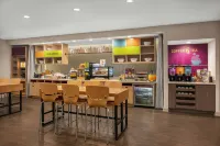 Home2 Suites by Hilton Lake Charles - parking