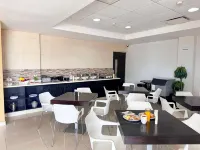 Sleep Inn Culiacan - พร้อมอาหารเช้า