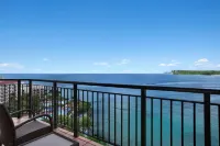 Hilton Guam Resort & Spa - Pemandangan Pantai