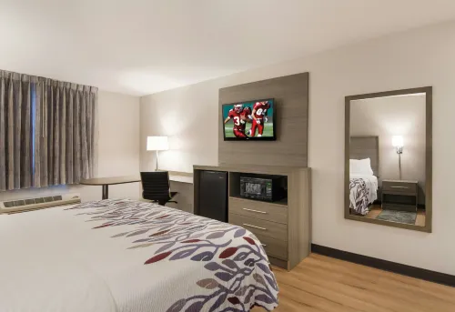 Red Roof Inn Chester - Pet friendly