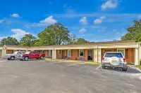 OYO Palm Leaf Motel - Motels