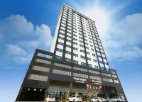 Park Regis Lotus Hotel - สระว่ายน้ำบนดาดฟ้า