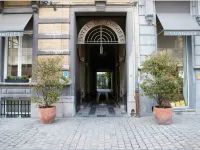 Hotel du Congres Hotels near Charlier Museum