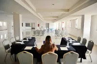 Hotel Corona Plaza - Wifi