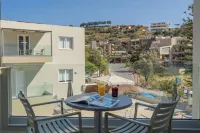 Blue Horizon Apartments - Mountain view
