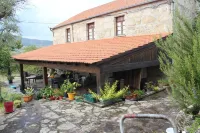 Casa dos Caseiros - Door 4 Hotels in Belmonte