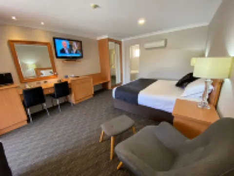 Best Western Plus All Settlers Motor Inn