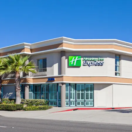 Holiday Inn Express NEWPORT BEACH by IHG
