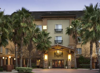 Larkspur Landing Sacramento-An All-Suite Hotel