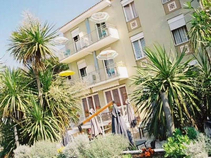 Hotel Arianna-Cavi di Lavagna Updated 2023 Room Price-Reviews & Deals |  Trip.com
