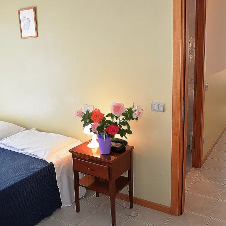 Two-Room Apartment for 3 People with Kitchen and Private Bathroom