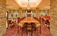 Holiday Inn Express & Suites Gallup East
