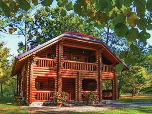 Podlipje Estate with Sauna