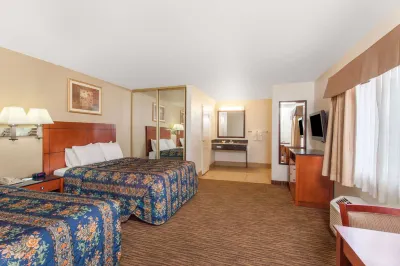 Travelodge by Wyndham Hemet CA فنادق في San Jacinto