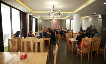 Roxana Sapa Hotel
