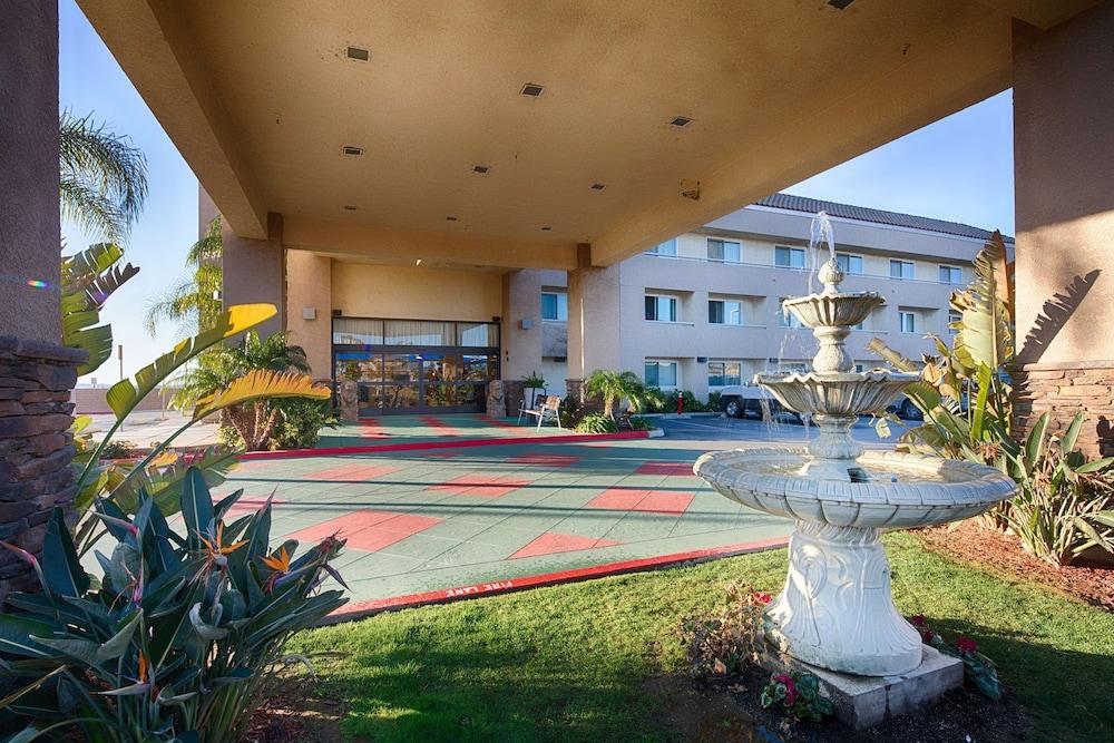 Red Lion Inn & Suites Perris