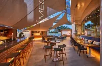 Media One Hotel Dubai - Bars