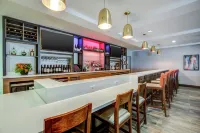 Hilton Garden Inn Boston Waltham - bar