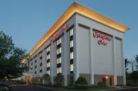 Hampton Inn Reading/Wyomissing Hotels near LOFT