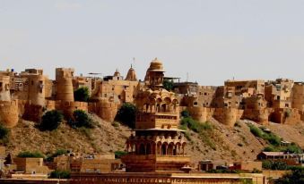 Hotel Akashdeep - Located City Centre