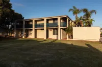 Sails Geraldton Accommodation Hotels near Foreshore Dr