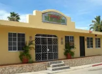 The Mexican Inn Hotel dekat Spanky's Scooters Rentals